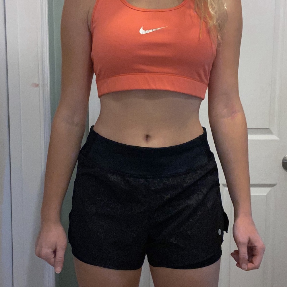 •running shorts, black
